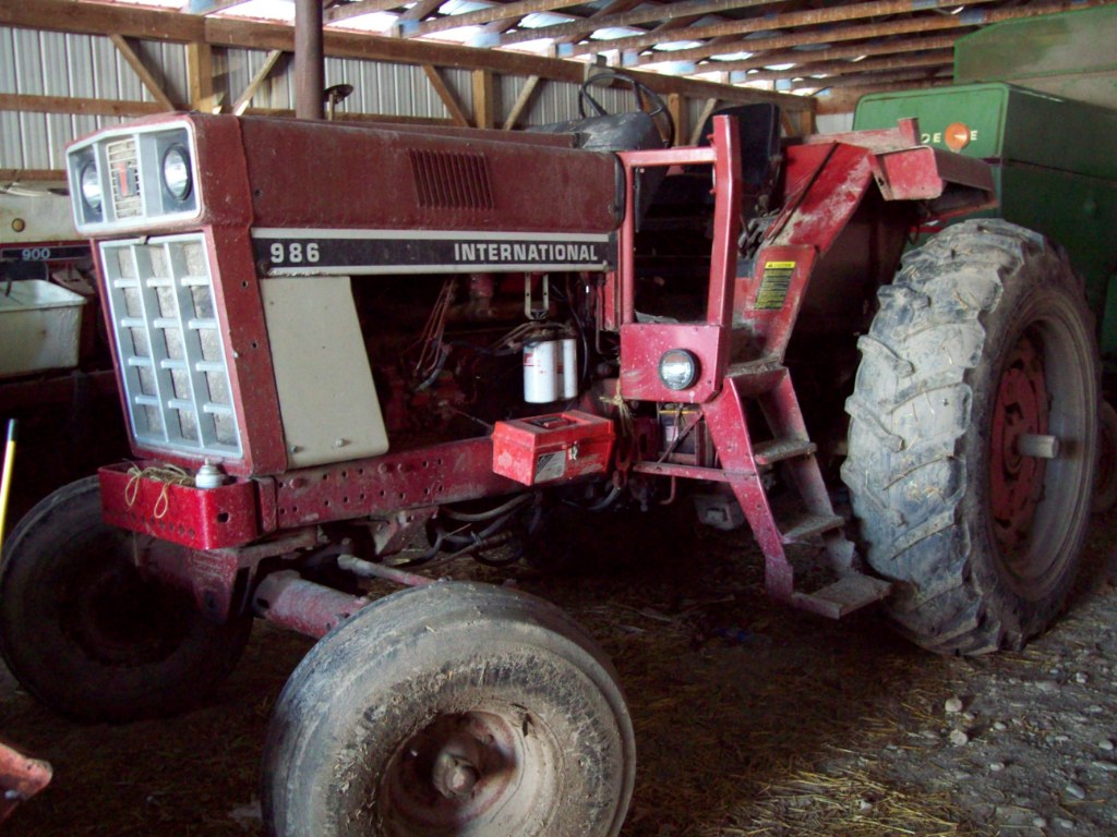 William Kent, Inc.Ward Brothers Farm Machinery & Equipment Auction