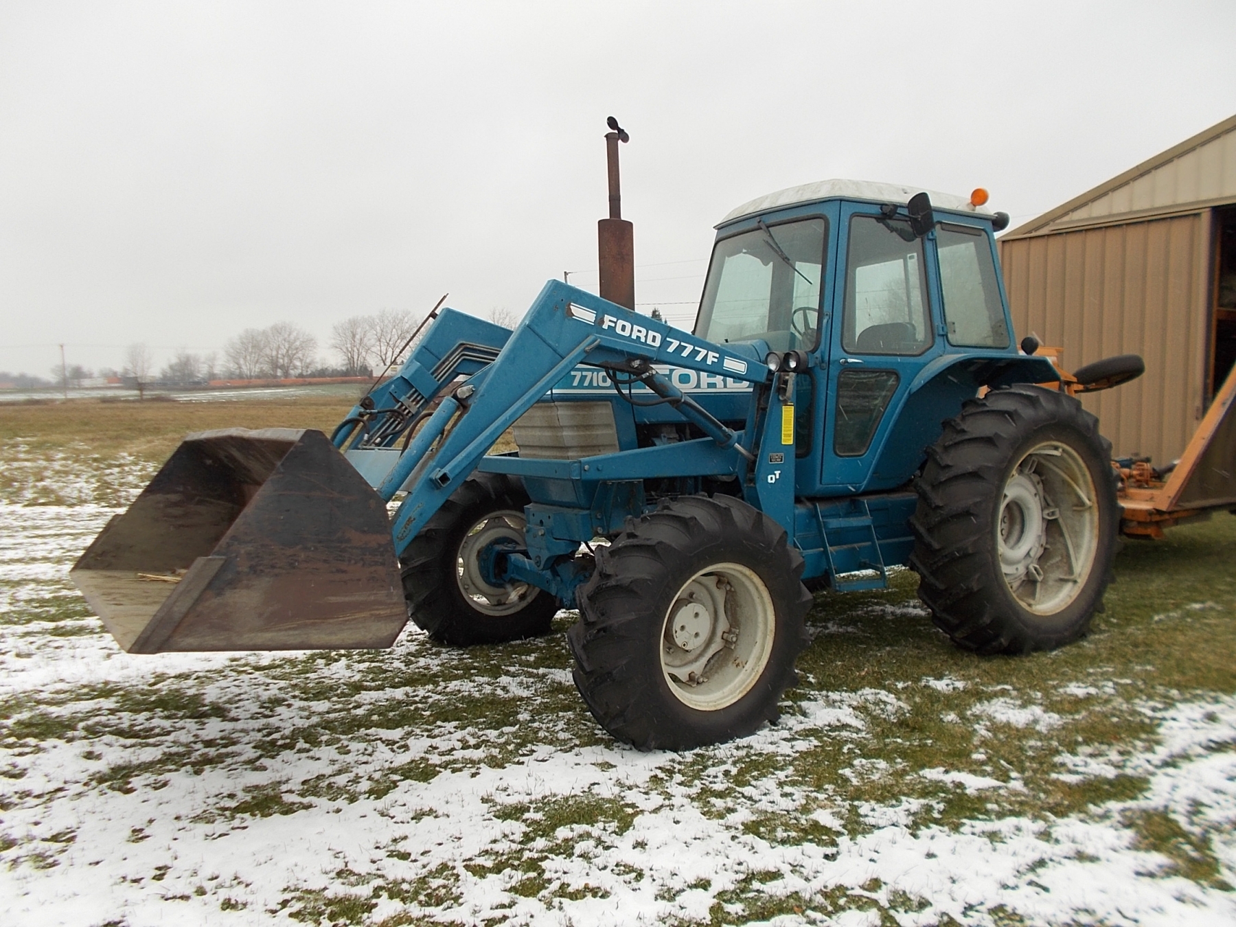 Ford 7108 loader #4