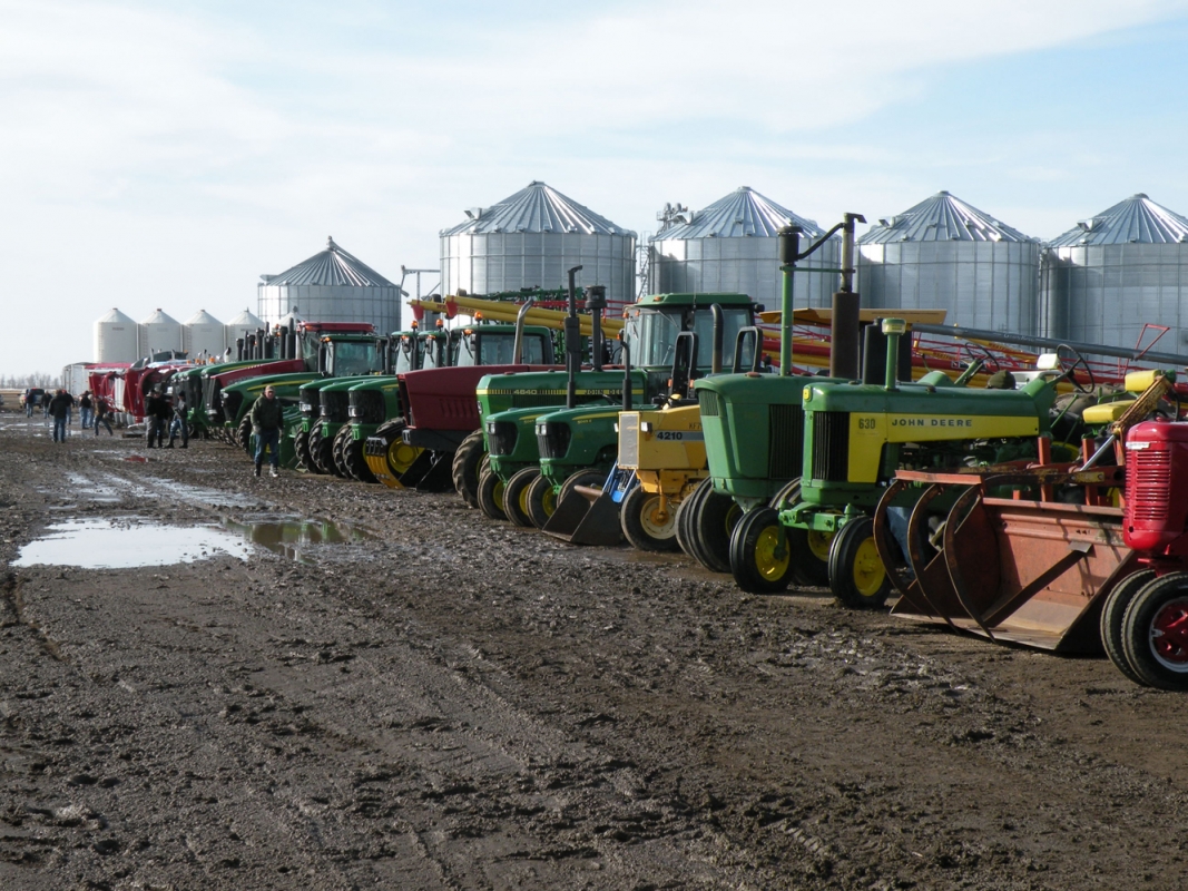 farm machinery appraisals and auctions